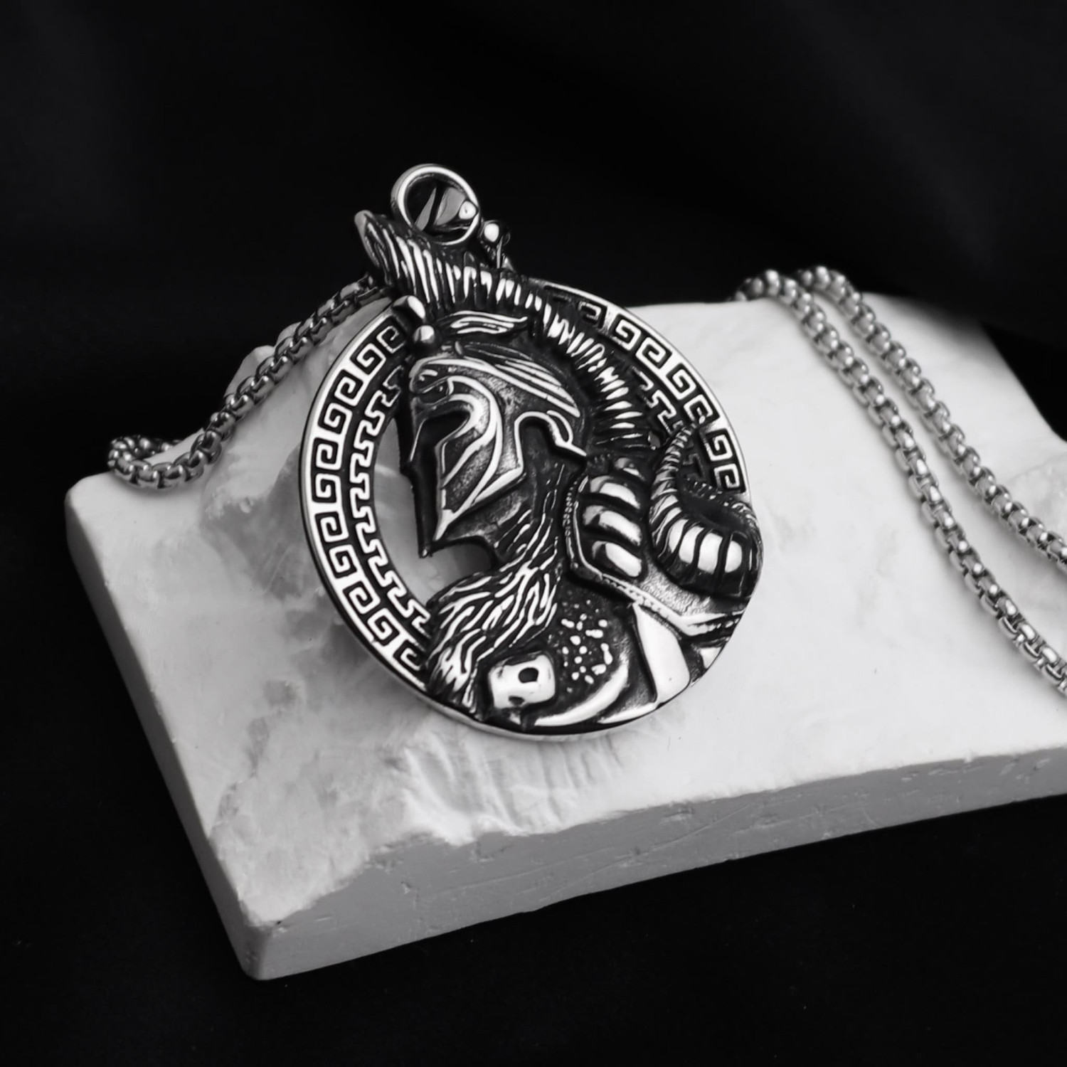 Чоловічий кулон Spartan Helmet Pendant