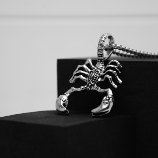 Кулон Scorpion