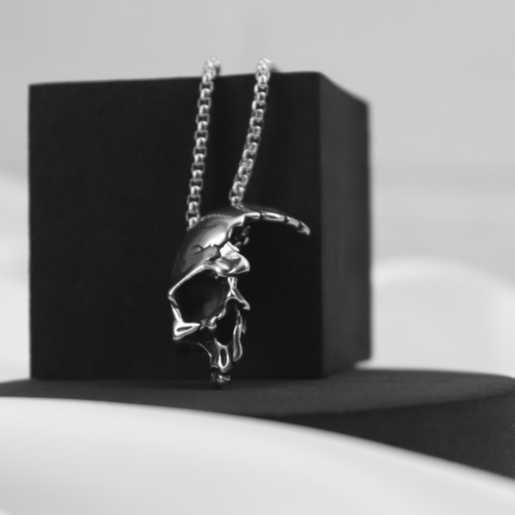 Чоловічий кулон Skull