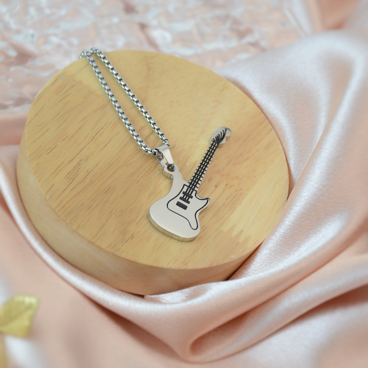 Кулон Guitar