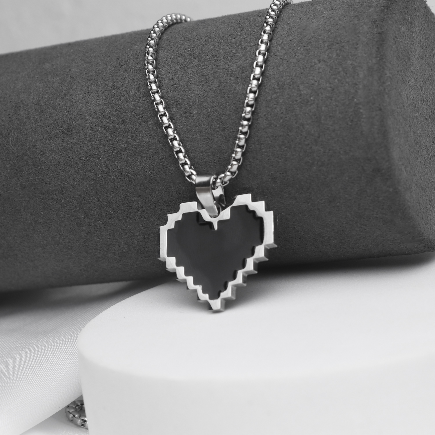 Кулон Black Heart