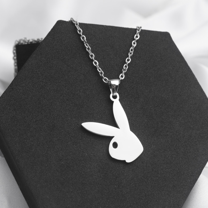 Кулон Playboy
