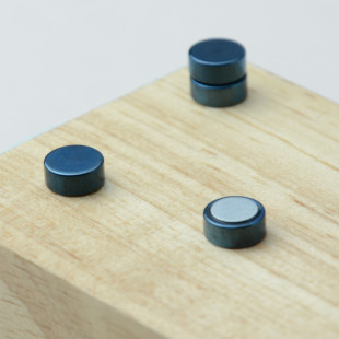 Сережки Magnetic Blue