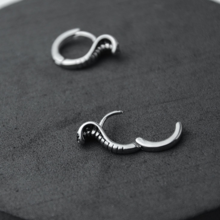 Сережки Snakes