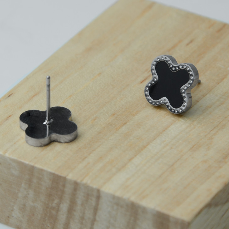 Сережки Clover Studs