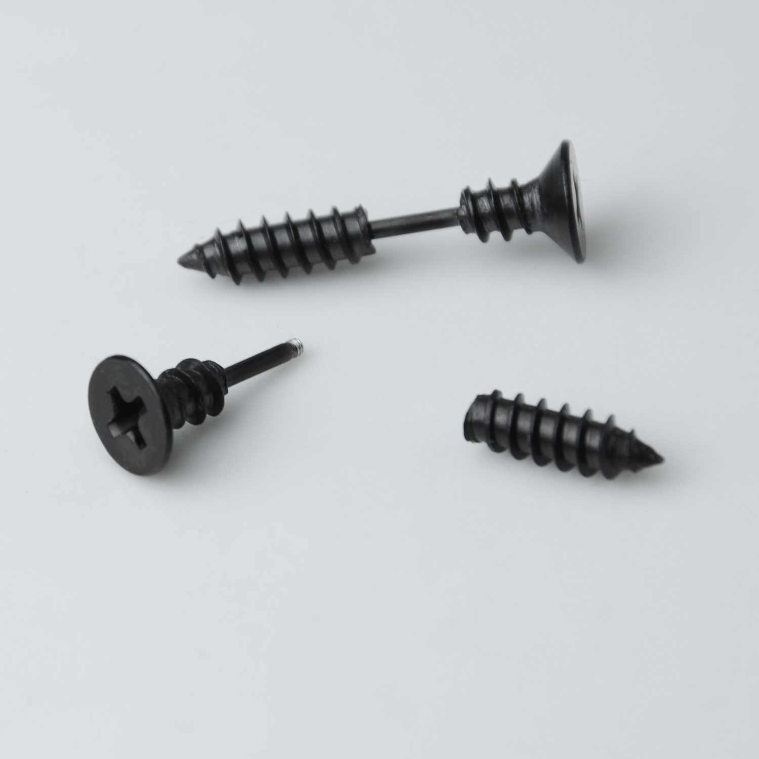 Сережки Stud Black