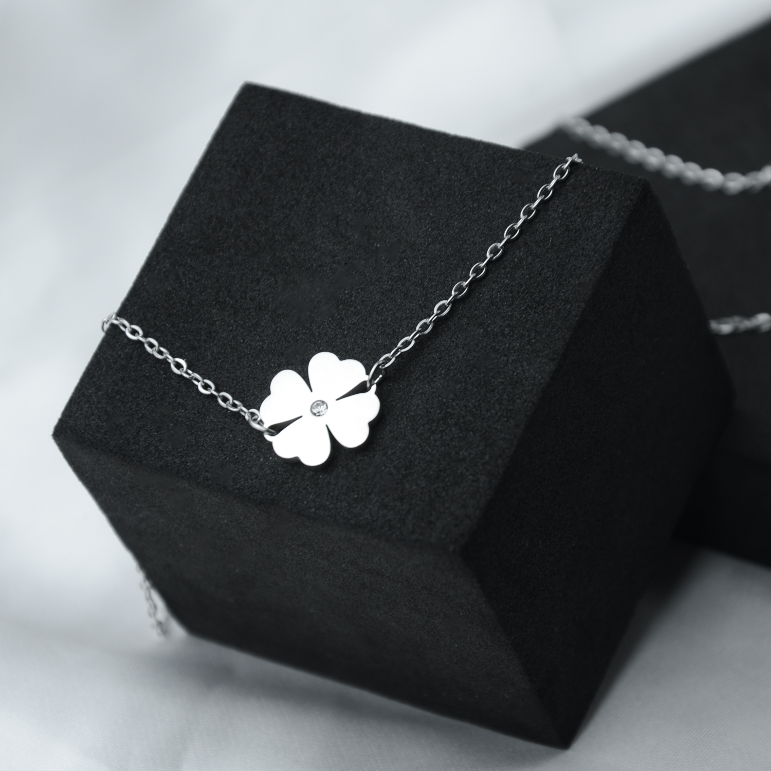 Кулон Lucky Blossom