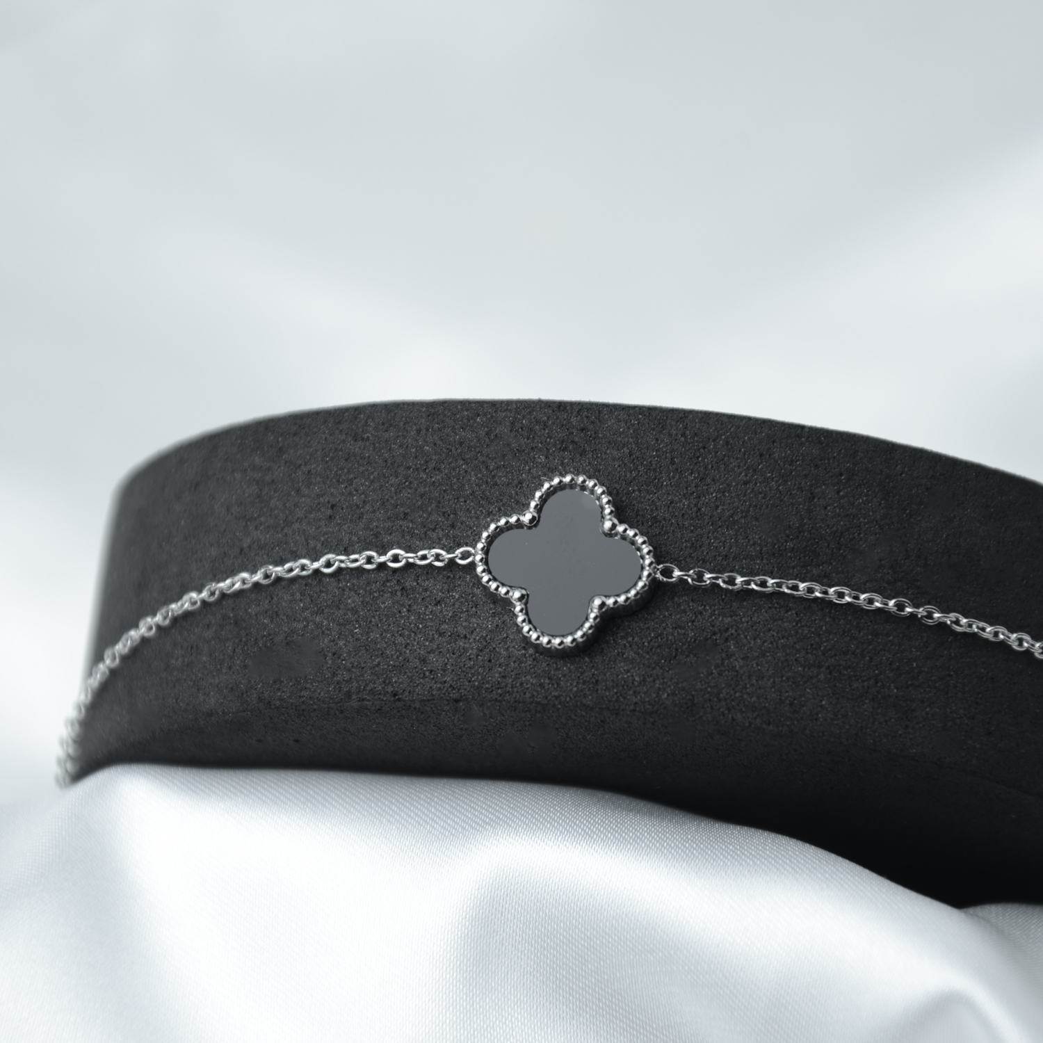 Браслет Clover Charm
