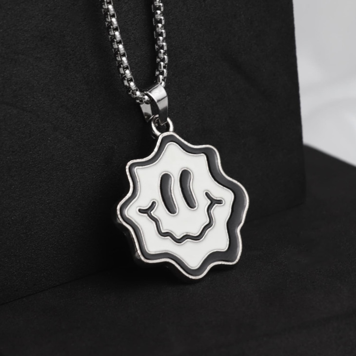 Чоловічий кулон Smile Grey