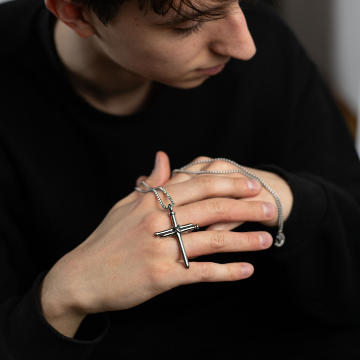 Кулон Nail Cross